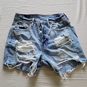 American Eagle 90's Boyfriend Shorts
